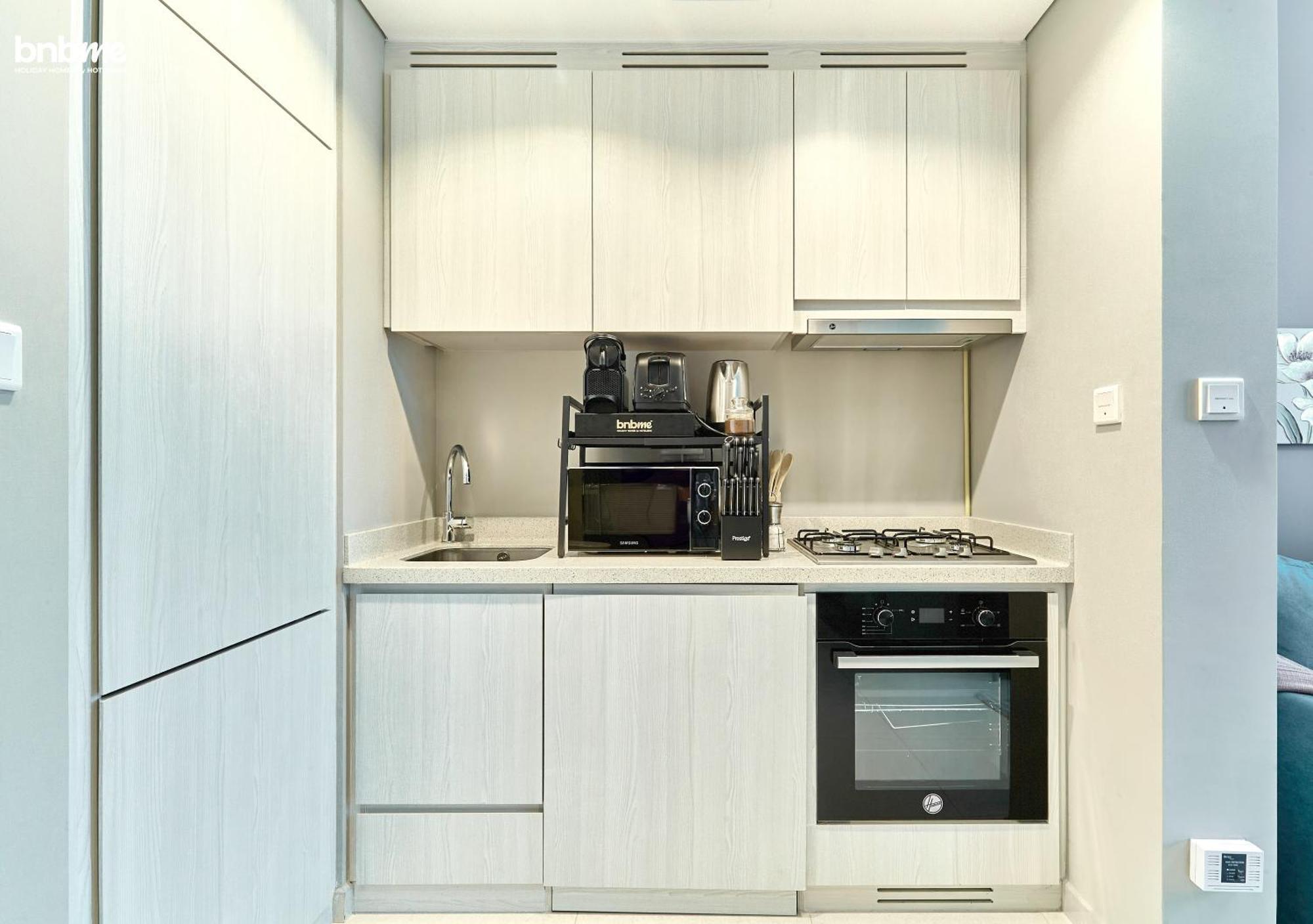 Bnbmehomes - Damac Zada Tower Apartment Dubai